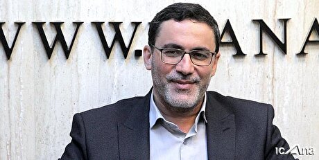 مجلس دست دولت برای واردات خودرو‌های برقی با حداقل قیمت را باز گذاشت/پلاک‌گذاری ملی خودرو‌های مناطق آزاد به کاهش التهاب بازار کمک می‌کند