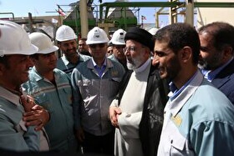 بازدید رئیس‌جمهور از خطوط تولید شرکت فولاد مبارکه و راه‌اندازی نیروگاه شهید حاج احمد کاظمی