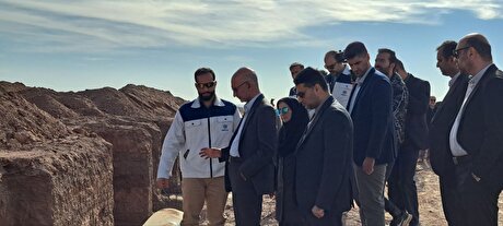بازدید رییس هیات عامل ایمیدرو از طرح‌های ایمیدرو در استان یزد