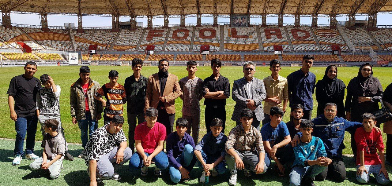 بازدید جمعی از کودکان و نوجوانان بهزیستی استان از فولاد خوزستان