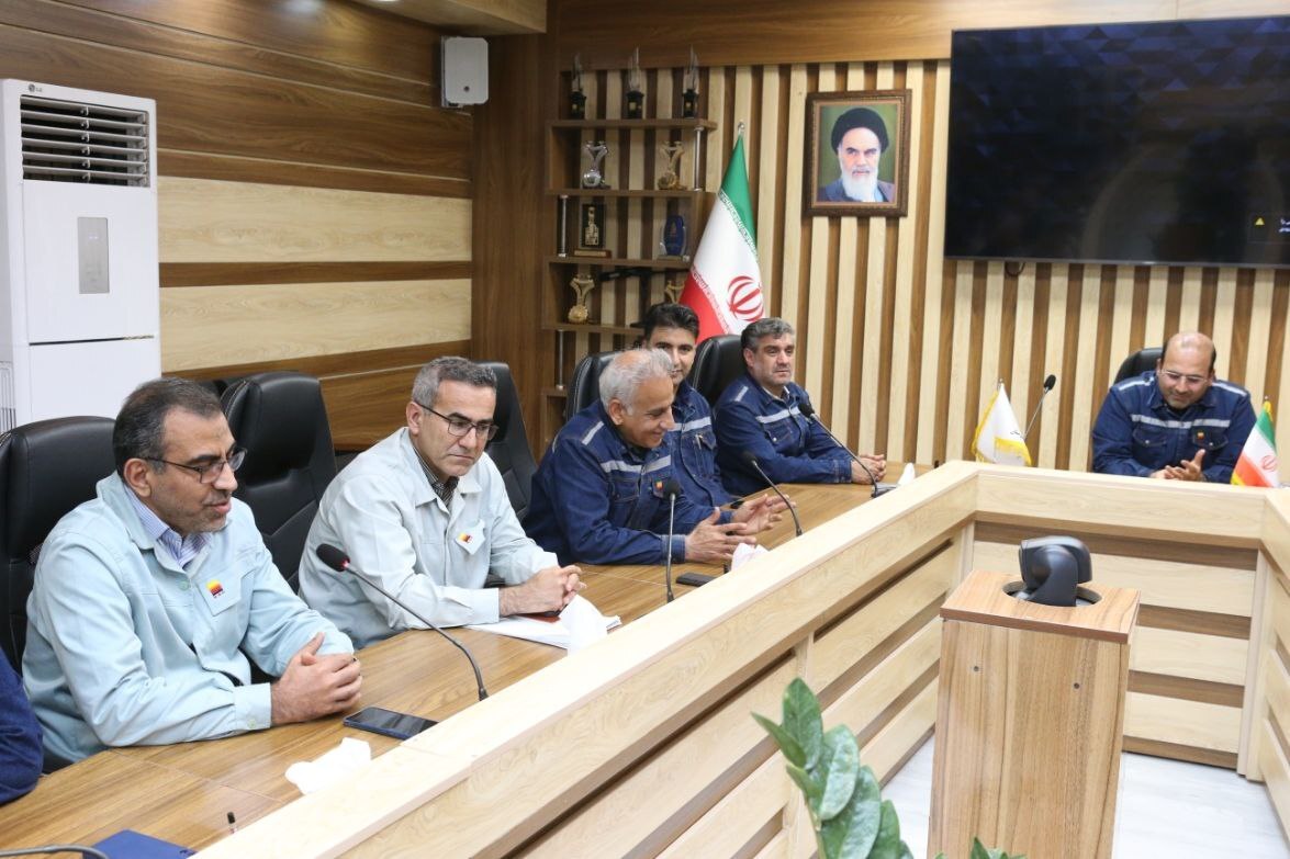 تقدیر مدیرعامل از دست‌اندرکاران مهار آتش‌سوزی در انبار فولاد خوزستان