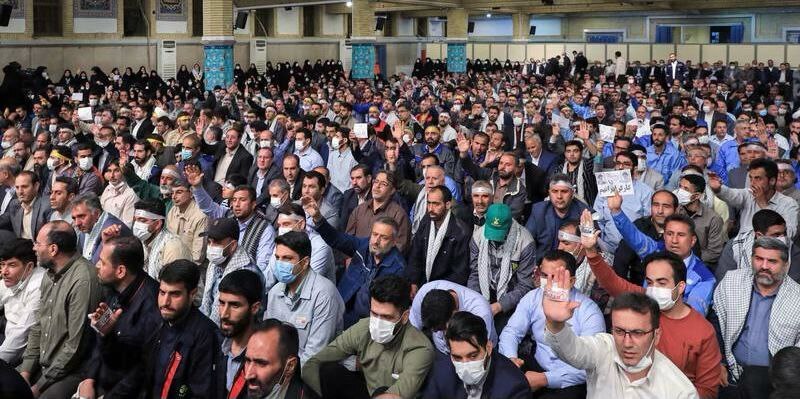 تجدید بیعت فولادمردان خوزستانی با مقام معظم رهبری در هفته بسیج کارگری