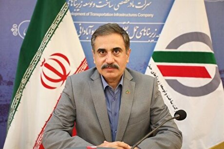 پوتین در مراسم امضای قرارداد راه‌آهن رشت-آستارا: با کانال سوئز رقابت می‌کند