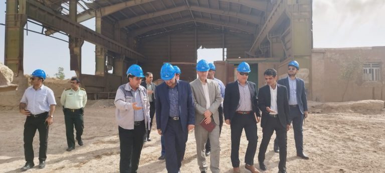 بازدید مدیرکل صمت خوزستان از کارخانه سیمان کارون به منظور پیگیری راه اندازی فاز دوم