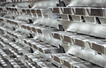تعادل در عرضه جهانی فلز سرب به چه عواملی بستگی دارد؟