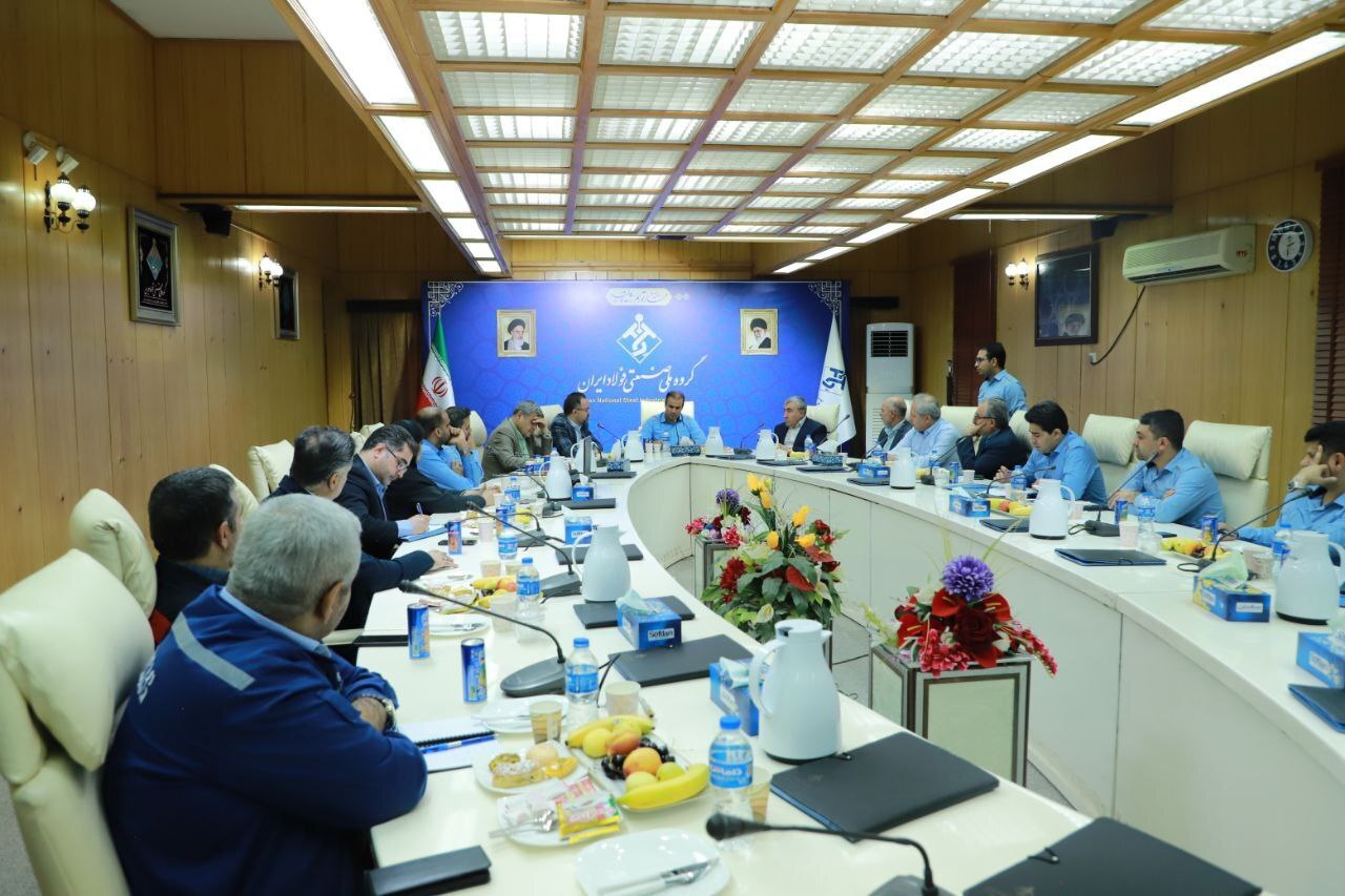 اولین جلسه هم اندیشی مدیران شرکت‌های فولادی استان خوزستان در گروه ملی صنعتی فولاد ایران برگزار شد