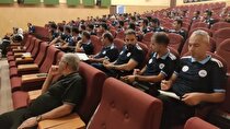 برگزاری اولین دوره دانش افزایی مربیان مدارس فوتبال استان در بافق