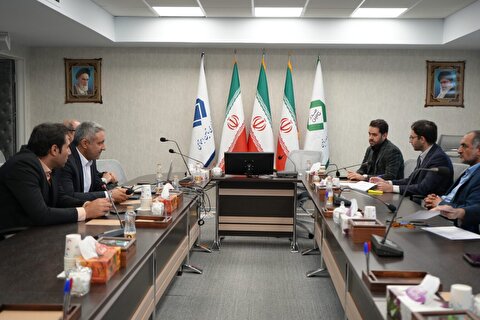 جلسه ارزیابی عملکرد ۳ ماهه منتهی به خرداد سال ۱۴۰۲ شرکت معدنی املاح ایران برگزار شد