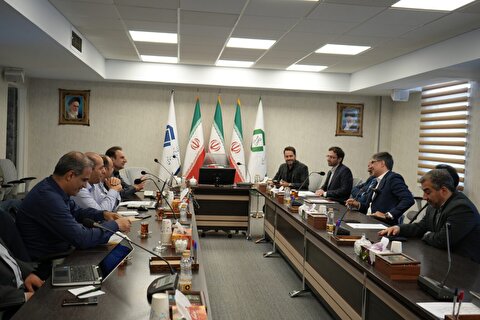 جلسه ارزیابی عملکرد ۳ ماهه منتهی به خرداد سال ۱۴۰۲ شرکت پشم شیشه ایران برگزار شد