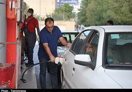 صف‌های پمپ‌بنزین‌ها در کلانشهر‌ها کاهش یافته است