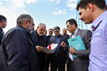وزیر صمت از سه مجموعه تولیدی و صنعتی در شهرستان اراک بازدید کرد
