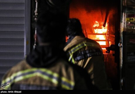 آتش سوزی در کارخانه قیر کرمانشاه