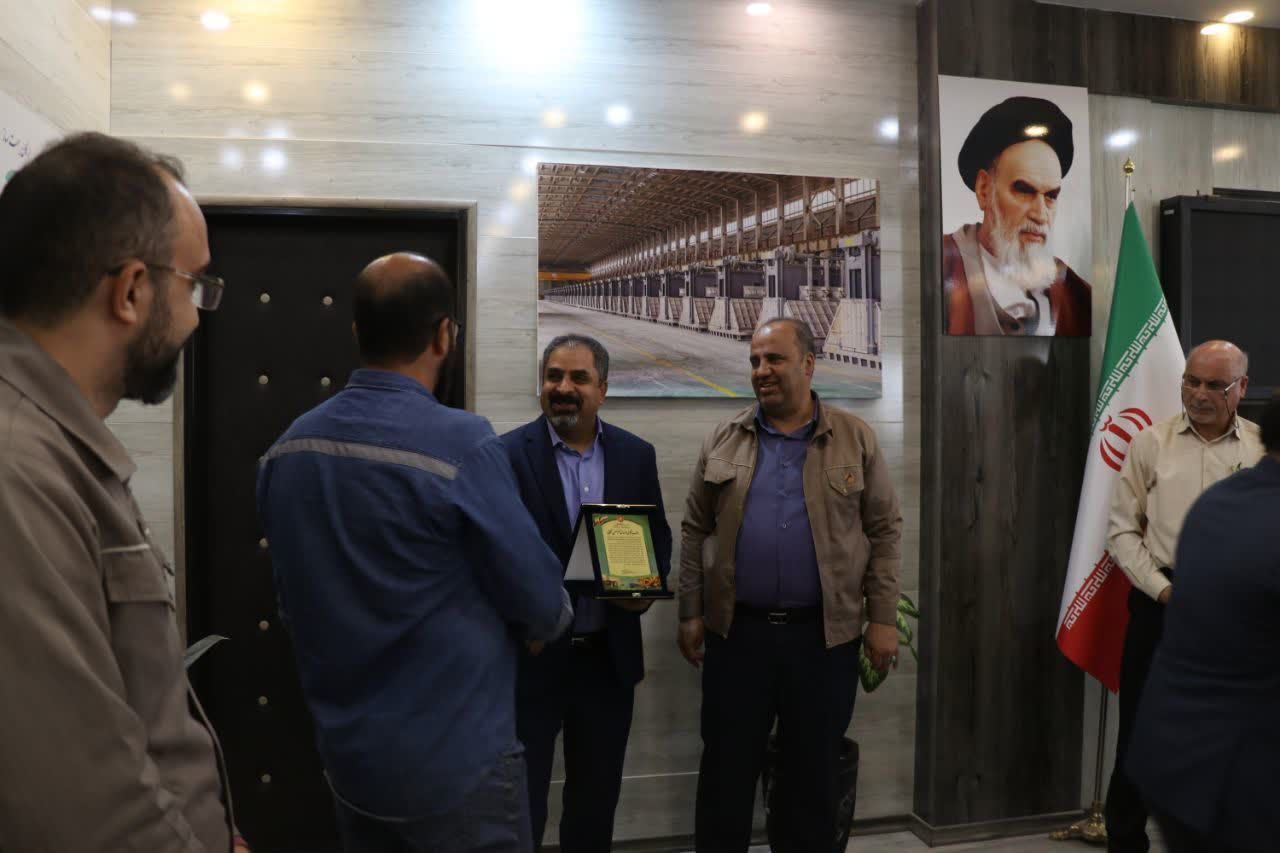بازدید مدیرعامل شرکت آلومینای ایران از واحد‌های عملیاتی شرکت
