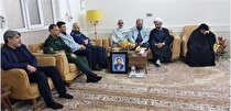 دیدار مدیرعامل شرکت فولاد خوزستان با خانواده شهیدان فاضل شهیتی و فیاض باوی