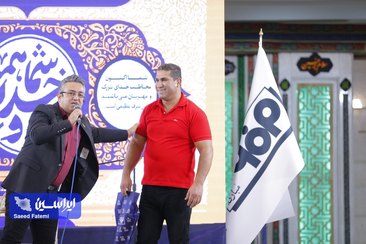 جشن تکلیف ۶۰۰ نفر از فرزندان پسر کارکنان فولاد مبارکه برگزار شد