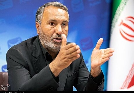 سیمان و فولاد کالای استراتژیک است، باید توسط دولت قیمت گذاری شود