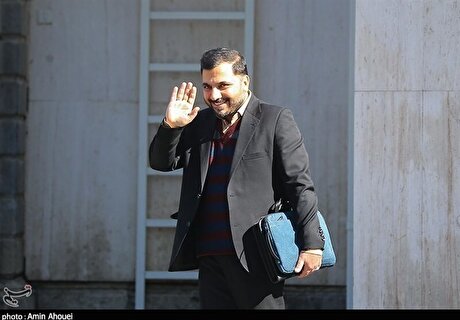 وزیر ارتباطات به عمان سفر می‌کند