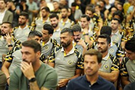 آیین رونمایی از لباس و حامیان مالی تیم فوتبال فولاد مبارکه سپاهان
