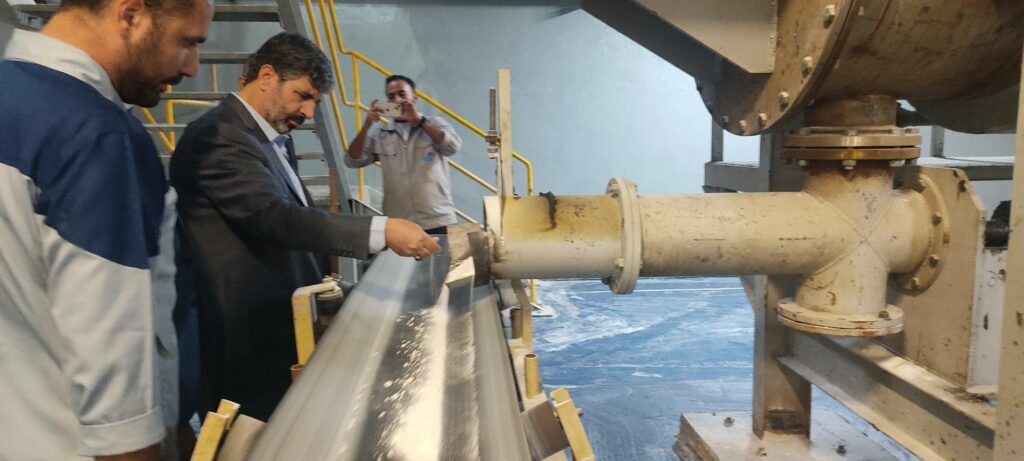 بازدید مدیرعامل شستا از شرکت معدنی املاح ایران در گرمسار