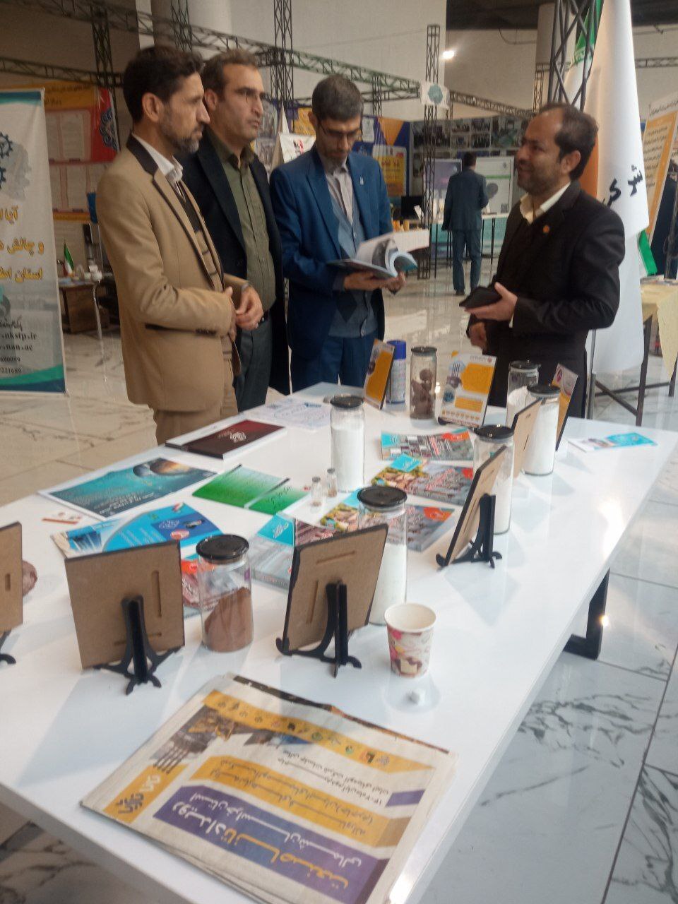 حضور شرکت آلومینای ایران در نمایشگاه دستاورد‌های پژوهشی، فناوری و فن بازار استان خراسان شمالی