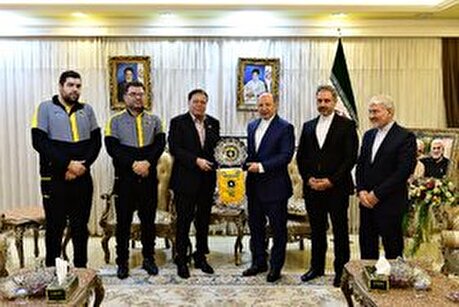 دیدار محمدرضا ساکت مدیرعامل سپاهان با سرکنسول ایران در عراق