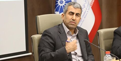 علم باید در کنار تولید و صنعت قرار گیرد