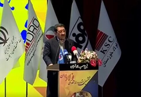 رونق صنعت فولاد با فناوری‌های نوین/ چگونه می‌توانیم از بحران‌ها عبور کنیم؟/ بومی‌سازی و نوآوری: کلید‌های موفقیت در صنعت فولاد/ تقویت صندوق‌های سرمایه‌گذاری سبز: راهی به سوی آینده پایدار