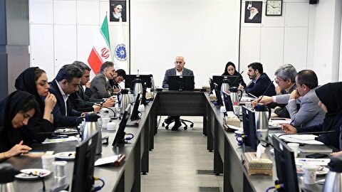 کنفدراسیون صادرات برای تسریع در تأمین ارز اشخاص، به بانک مرکزی کمک می‌کند
