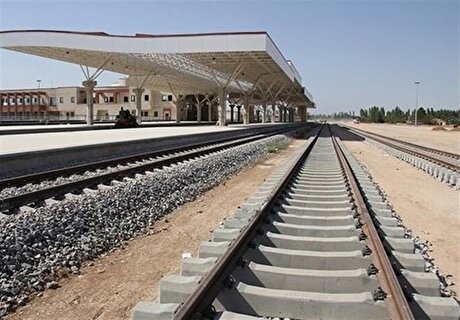 افتتاح مشروط قطعه اول خط‌آهن درود-خرم‌آباد در سال ۱۴۰۶