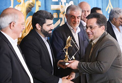 شرکت فولاد آلیاژی ایران به عنوان واحد نمونه صنعتی کشور انتخاب شد