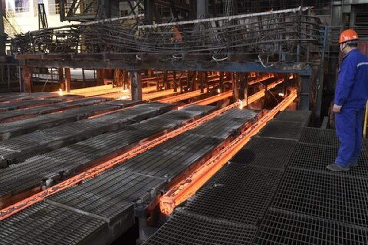 مصرف ۹۰۰ میلیون تنی فولاد خام در چین در سال ۲۰۲۴