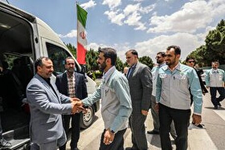 بازدید وزیر امور اقتصادی و دارایی از خطوط تولید و طرح‌های توسعه فولاد مبارکه