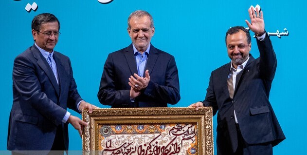 رفع فقر جزو اولویت‌هاست/ دولت را با تورم ۳۵ درصد تحویل می‌گیریم