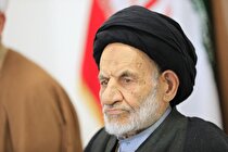 حامل سلام رهبر انقلاب به خانواده کارگران جان‌باخته حادثه طبس هستم