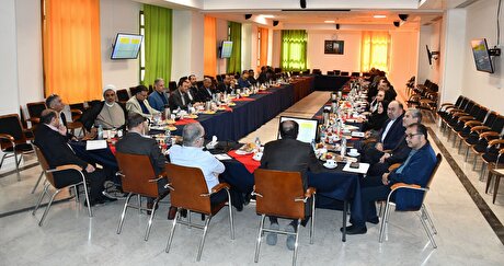 جلسه شورای همفکری معاونین، مدیران فنی، ستادی و استانی سازمان زمین شناسی و اکتشافات معدنی کشور در مشهد مقدس