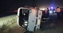 مینی‌بوس کارکنان شرکت معدنی خواف واژگون شد