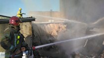 حریق در بازار آهن شادآباد/ هنوز آماری از تعداد مصدومان اعلام نشده است