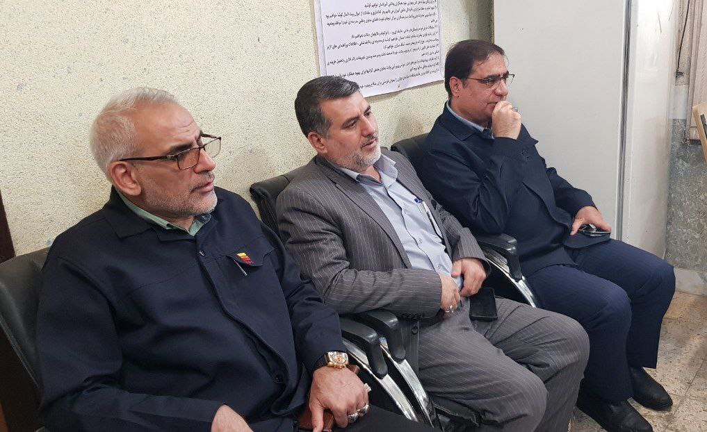 اهدای بسته‌های کامل لوازم‌التحریر به مدارس مناطق کم برخوردار شهرستان کارون
