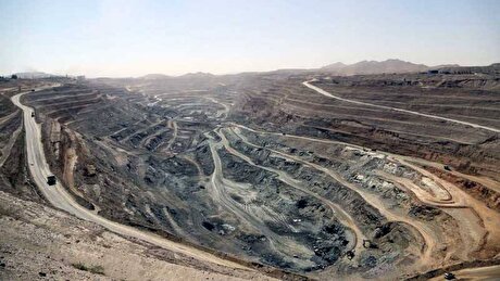 انحصارگری در معادن سنگ آهن خواف را قاطعانه رد می‌کنیم