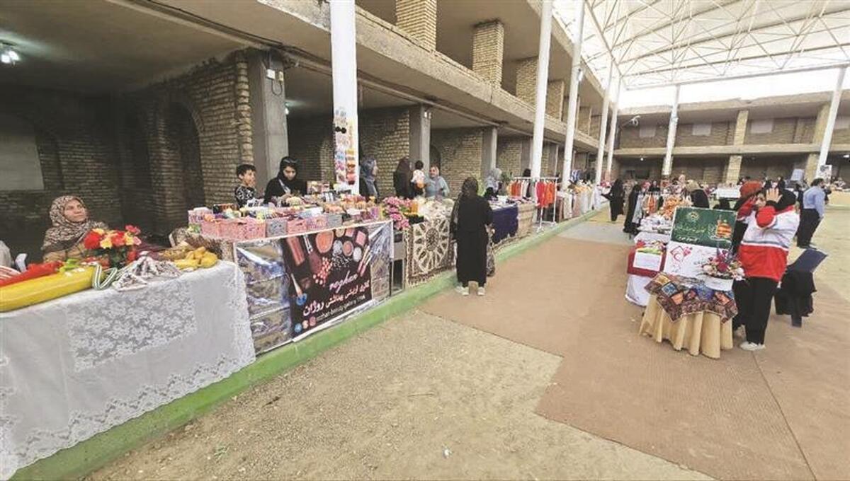 برگزاری نمایشگاه دستاورد‌های بومی و محلی «بهار در بهار» با حمایت فولاد مبارکه