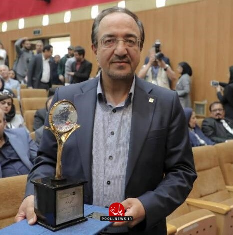 اعطای تندیس و لوح تقدیر هفتمین نمایشگاه ایران اکسپو ۲۰۲۵ به بانک صنعت و معدن