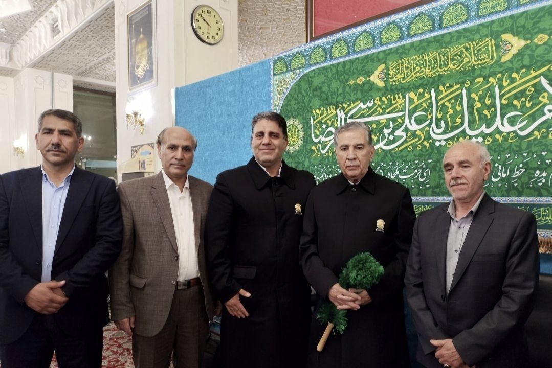 صمد حسن‌زاده خادم‌الرضا شد