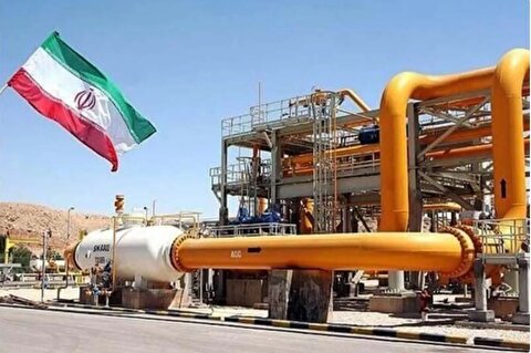 به دلیل تحریم تجهیزات نفتی را با دشواری تامین می‌کنیم