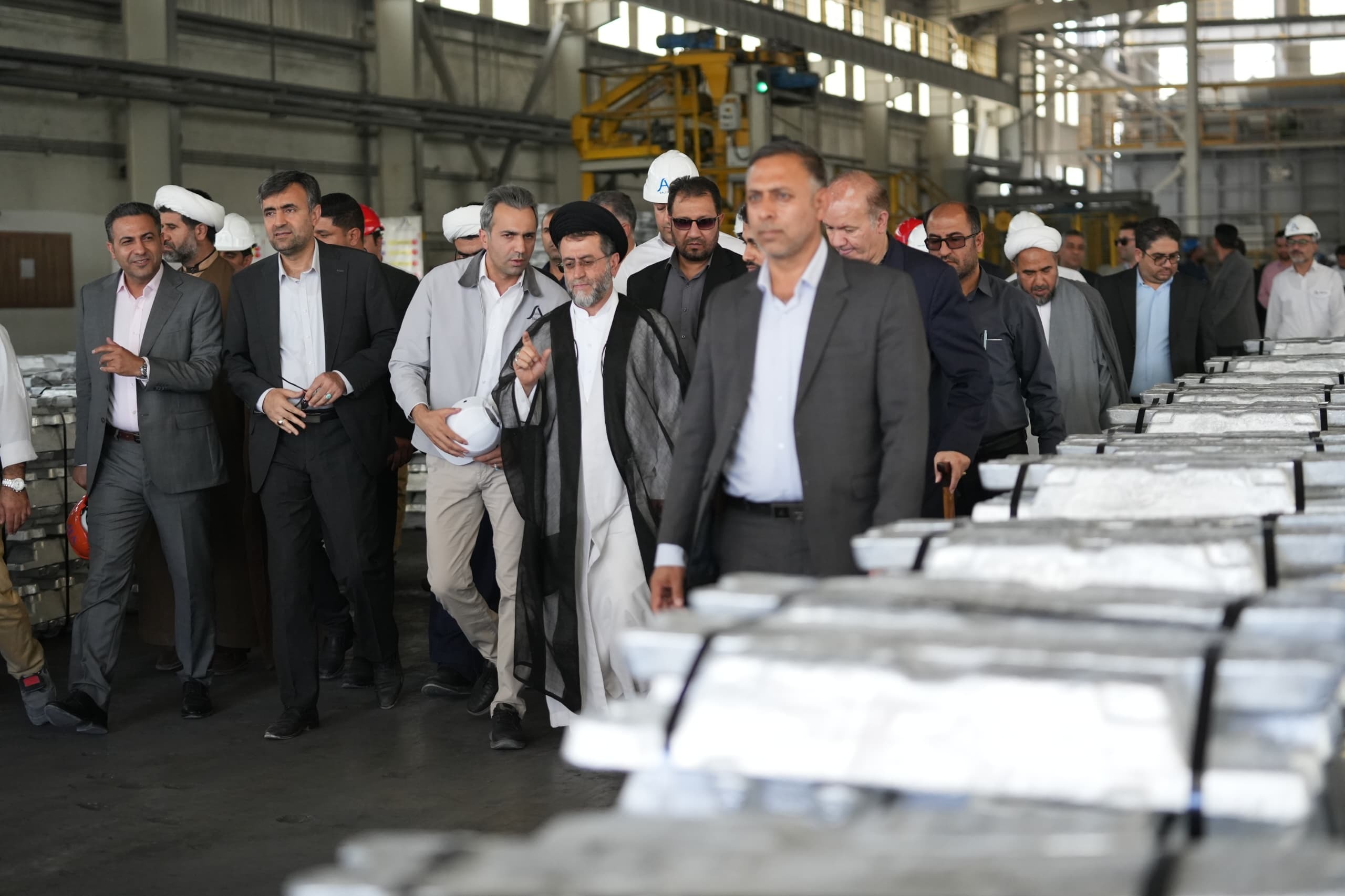 بازدید رئیس کل دادگستری فارس از مجتمع آلومینیوم جنوب