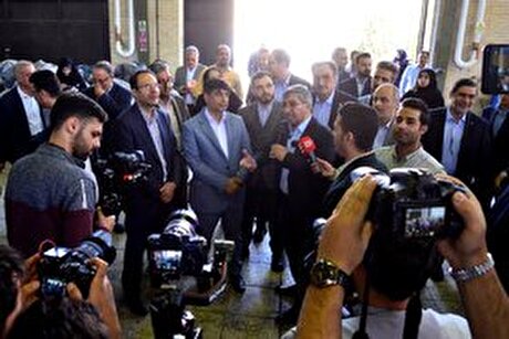 بازدید مدیرعامل گروه فولاد مبارکه از پردیس توسعه فناوری‌های راهبردی فولاد مبارکه و آزمایشگاه توسعه صنعت ۴.۰
