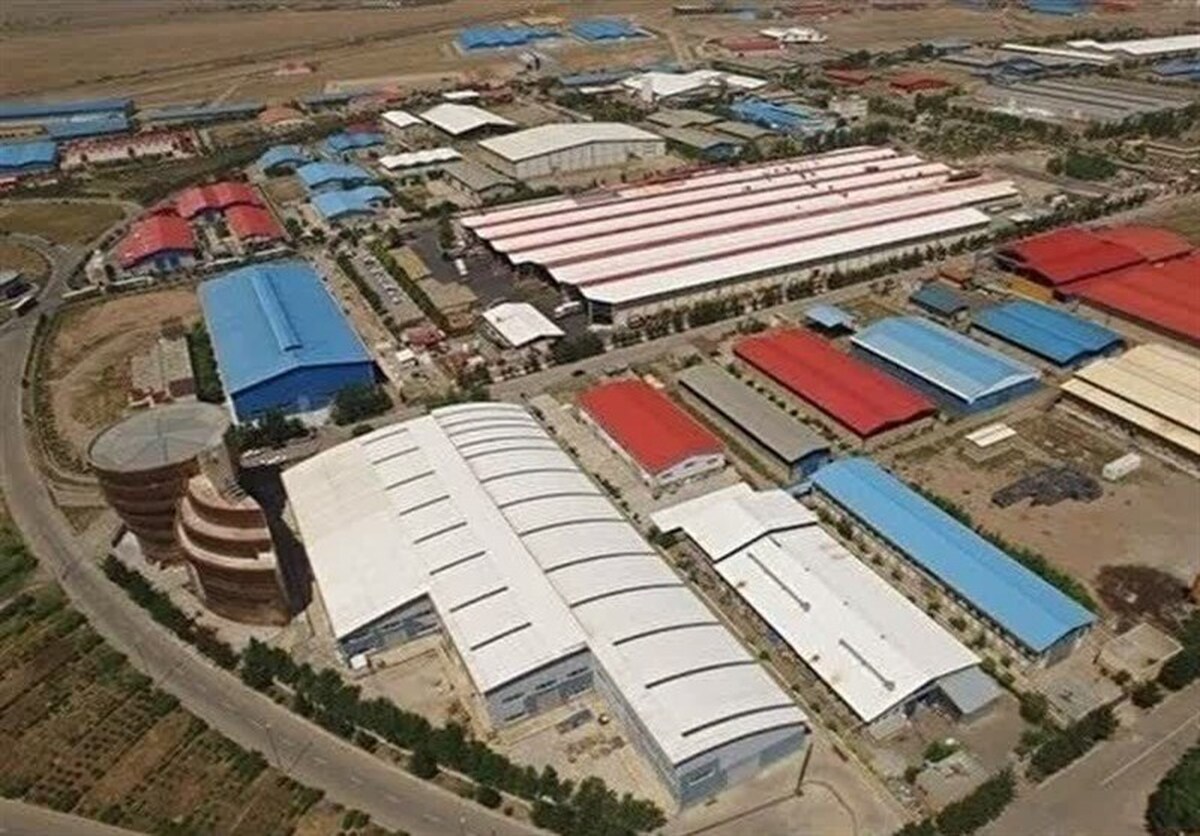 تلاش برای نجات شهرک‌ها با برق خورشیدی تا سال ۱۴۰۵