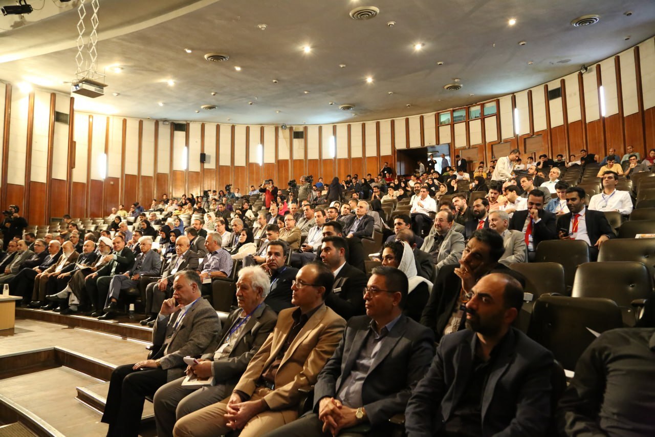 آقاجانلو: نقش موثر دانشگاه‌ها در رشد ضریب پیچیدگی زنجیره و تولید محصولات متنوع/ نوآوری و رشد بهره‌وری؛ الزامات معدن و صنایع معدنی است