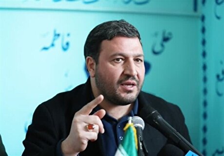 مدنی‌زاده فهم شرایط اقتصادی را دارد