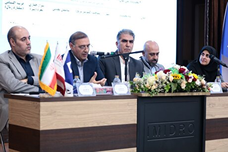 پاسخگوی سرمایه‌گذاران در فرآیند مشارکت پروانه‌های اکتشاف هستیم