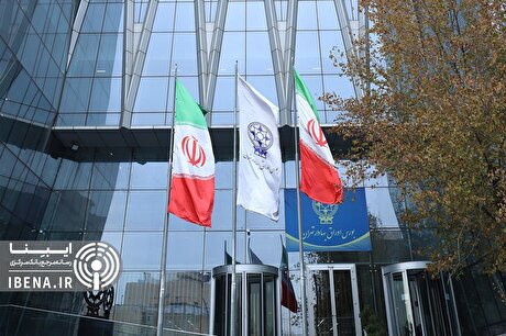 قرمز پوشی شاخص کل بورس در آخرین روز معاملاتی هفته
